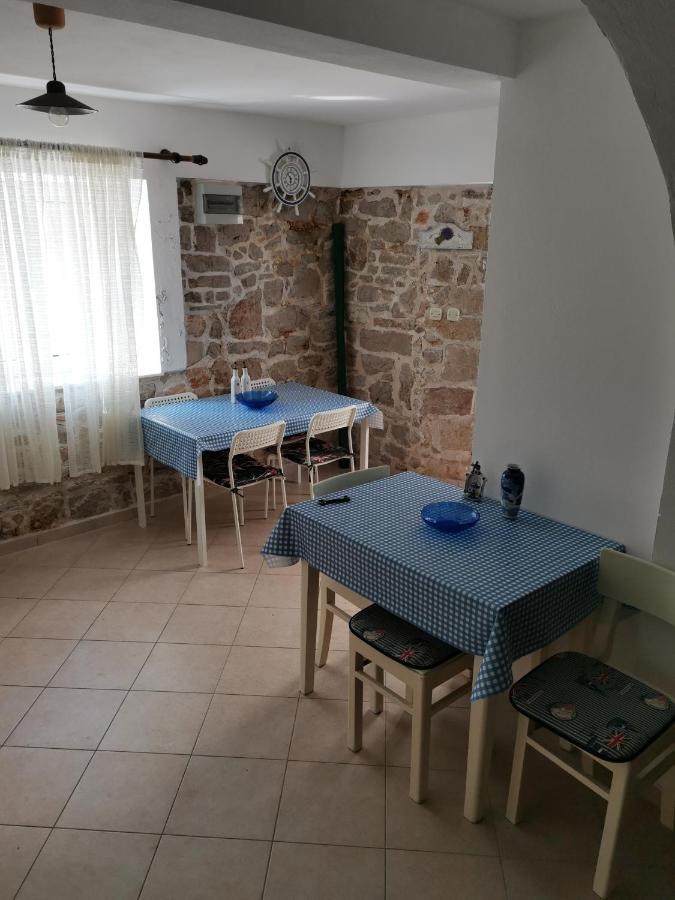 Apartment Titinica Murter Extérieur photo